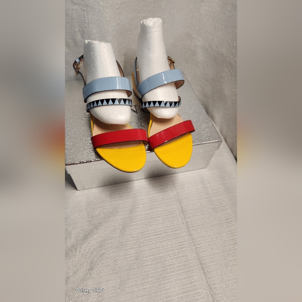 Colorful Women's Sandals - Picture 2 of 7